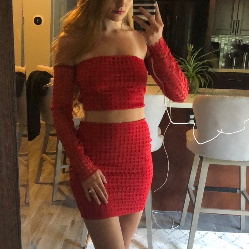 Skirt Set - Picture 2 of 4